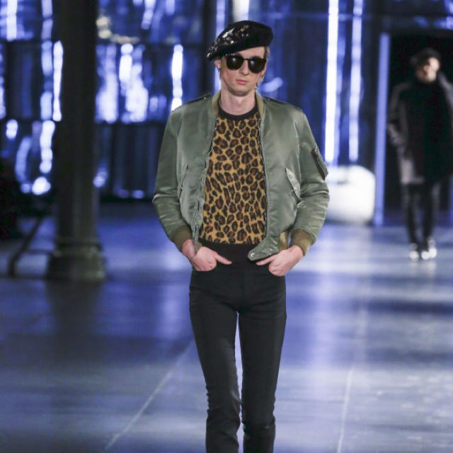 SAINT LAURENT - 《緊急値下げ》【芸能人愛用者多数】saint laurent