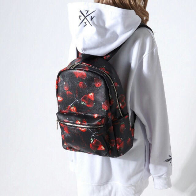 MILKBOY - TRAVAS TOKYO いちご berry リュック 新品未開封の通販 by