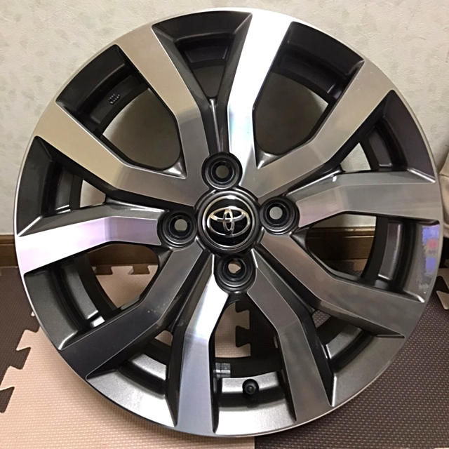 トヨタ - 【新車外し】ホイールセットトヨタ タンク 純正 175/55R15 の