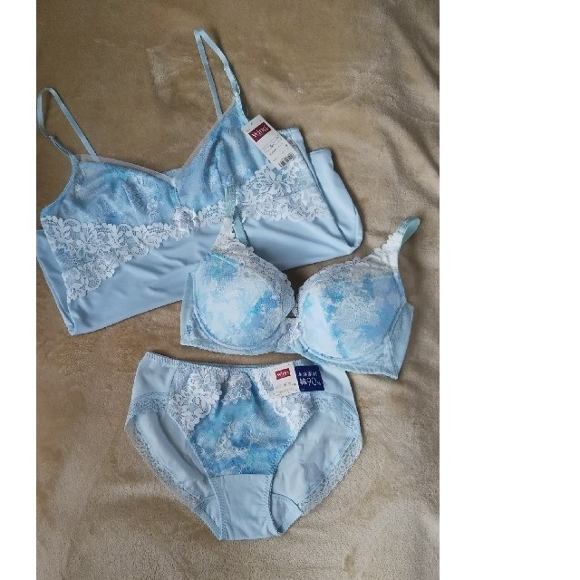 Wacoal - ワコール ときはなつブラ E70 ショーツL キャミソール90