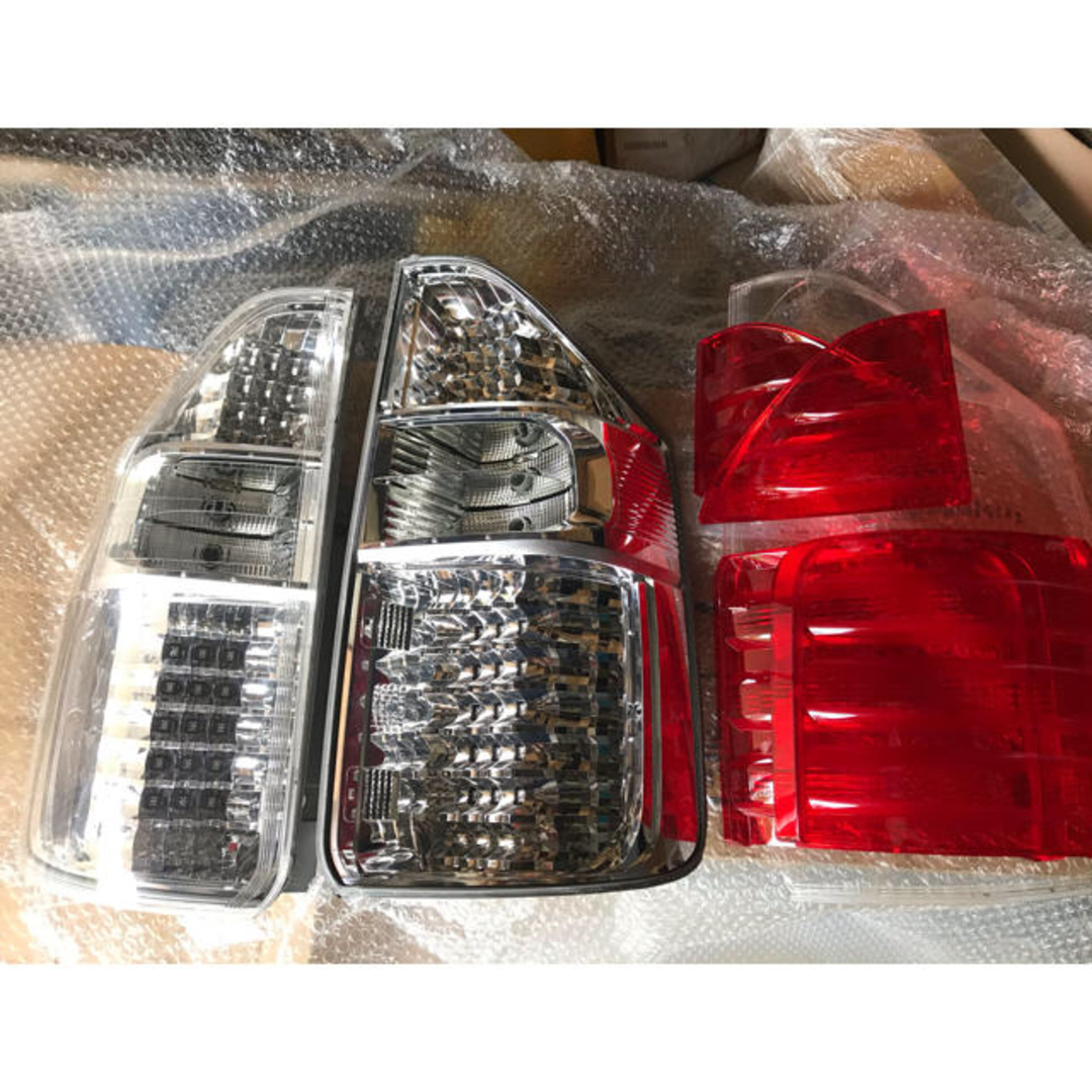 トヨタ - から割 ヴォクシーにも ノア 70系 純正テールランプ 前期後期