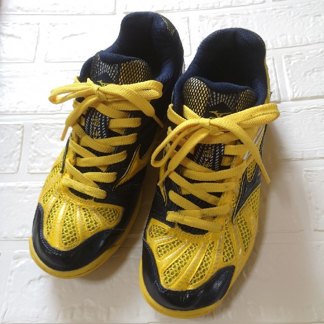 MIZUNO - 週末限定セール ミズノ MIZUNO バレーボールシューズの通販