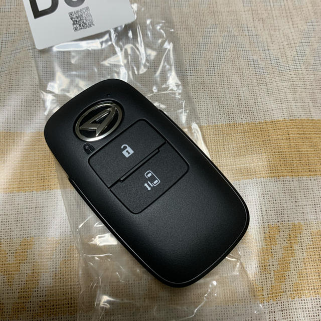 ダイハツ タントカスタムLA650S等 現行ダイハツ3ボタン 新品未使用未