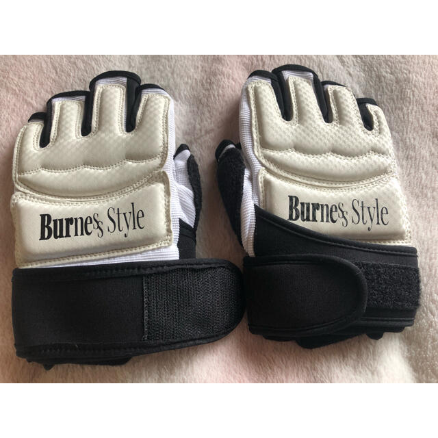 バーネススタイルグローブBurnesStyleの通販 by あお's shop｜ラクマ