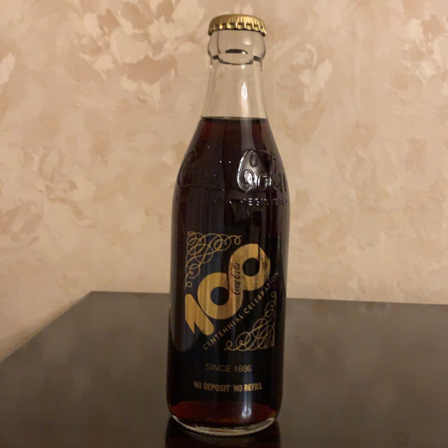 ハマちゃん様専用☆コカ・コーラ100周年ボトルゴールドラベル2000年