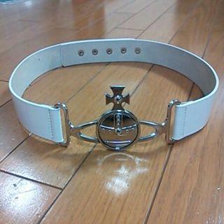 Vivienne Westwood（ベルト ・ ホワイト/白色系）のフリマアイテム一覧