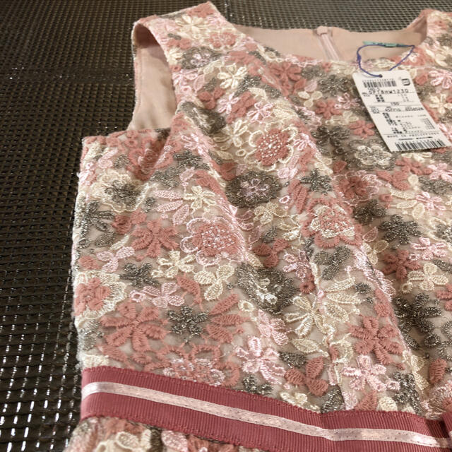 TOCCA - 【新品】TOCCA トッカ 刺繍ドレス 150cmの通販 by ふくshop