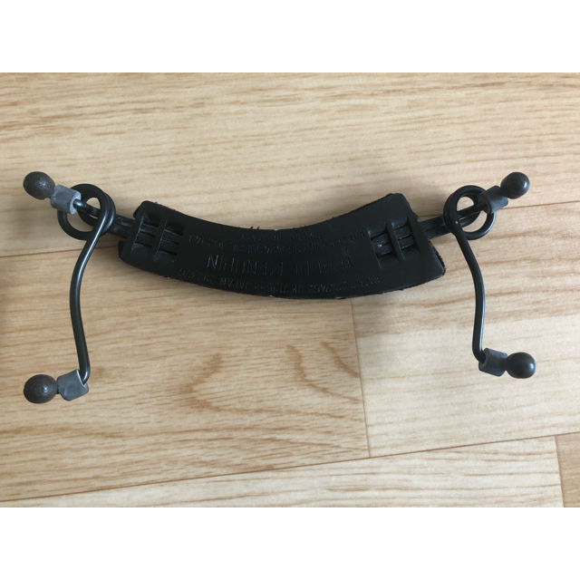 メニューイン バイオリン 4/4 肩当ての通販 by Riesan shop｜ラクマ