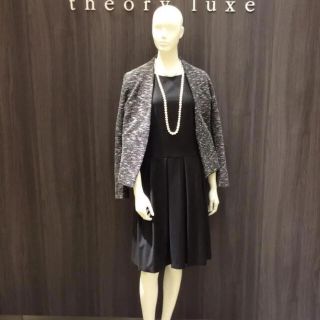 Theory luxe（ノーカラージャケット）のフリマアイテム一覧