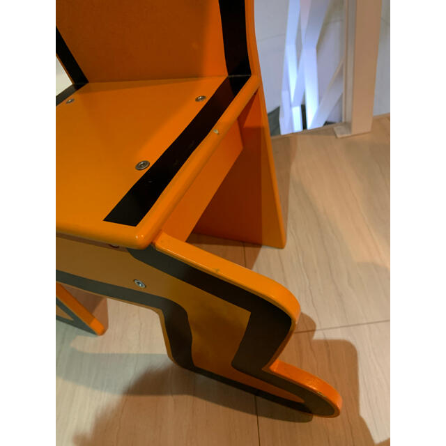VIRAC キースヘリングチェア 木製 オレンジ made in Franceの通販 by