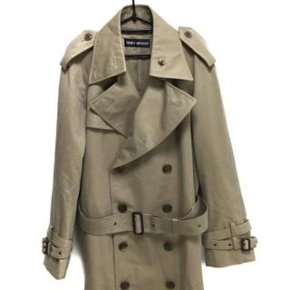 ISSEY MIYAKE（トレンチコート）のフリマアイテム一覧