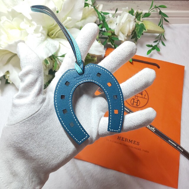 HERMES - HERMES エルメス チャーム パドックシュバル 馬蹄 ホース