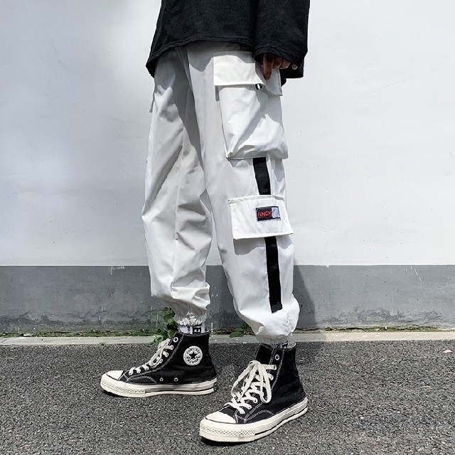 カーゴパンツ白 メンズS 新品の通販 by あい's shop｜ラクマ