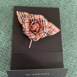 BURBERRY（ブローチ/コサージュ）のフリマアイテム一覧
