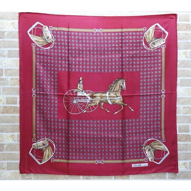 CELINE - イタリア製☆CELINE セリーヌ☆人気馬車柄☆シルクスカーフの