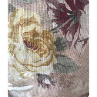 LAURA ASHLEY（カーテン）のフリマアイテム一覧
