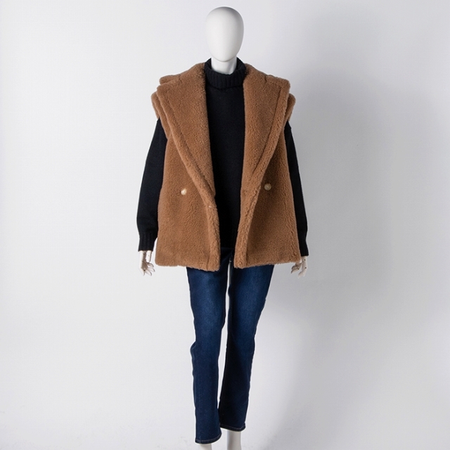 Max Mara - MAX MARA テディベア ショート ジレ TEDDYの通販 by