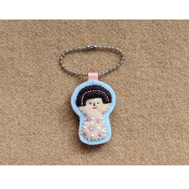 こけし フェルト刺繍 ストラップの通販 by もちゃ屋｜ラクマ