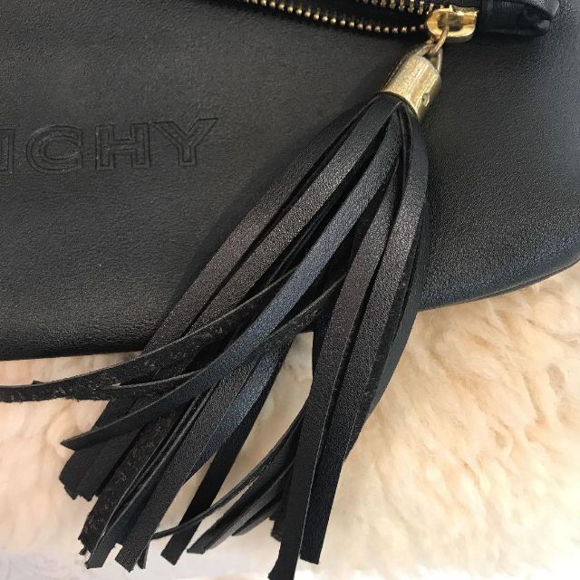 GIVENCHY - GIVENCHY ショルダーバッグ ノベルティ フリンジ 斜め掛け