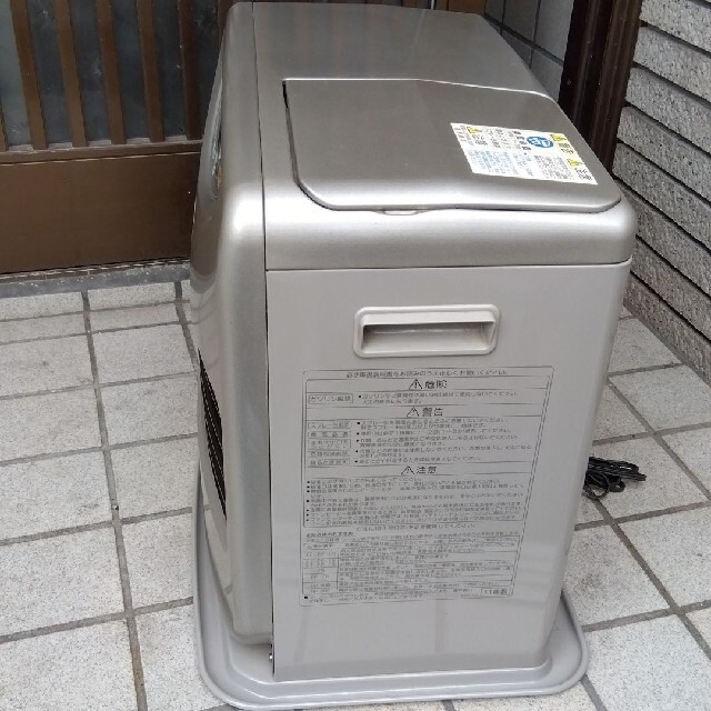 コロナ - コロナ石油ファンヒーター2011年製品の通販 by やまさんです