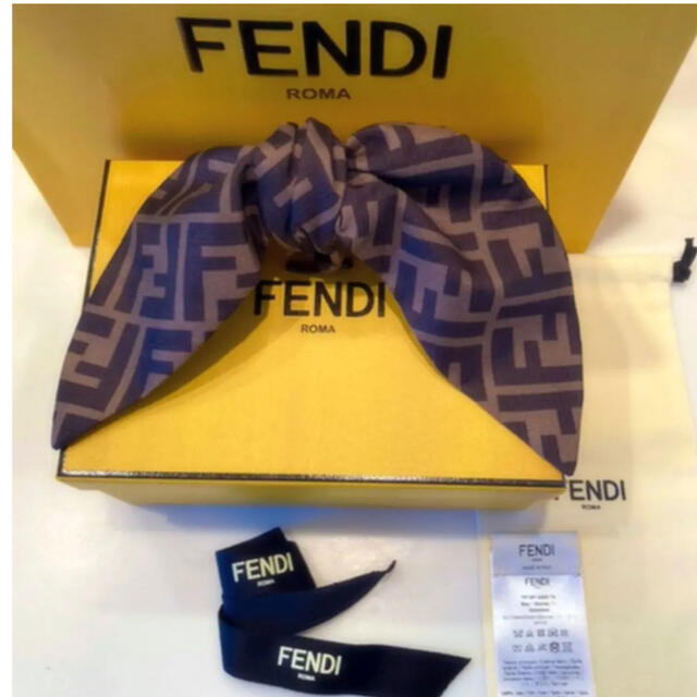 FENDI - 三越日本橋本店で購入 フェンディ リボンヘアクリップ シルク