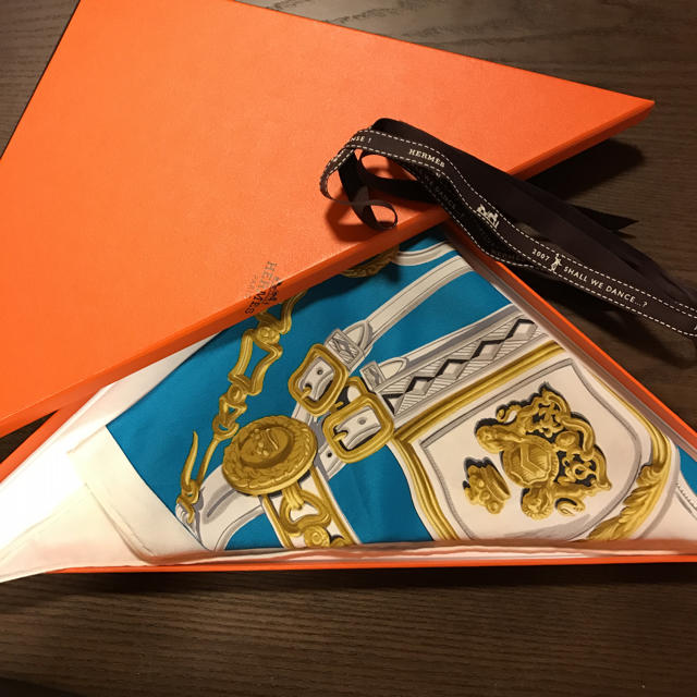 最終値下げ】エルメス HERMES ＊ シルク三角スカーフの通販