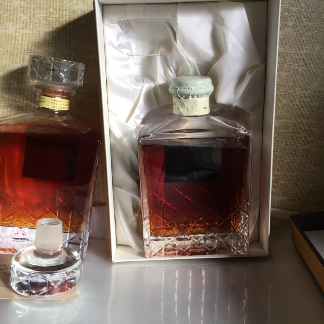 サントリーウイスキーインペリアル2本の通販 by ミキハウス｜ラクマ