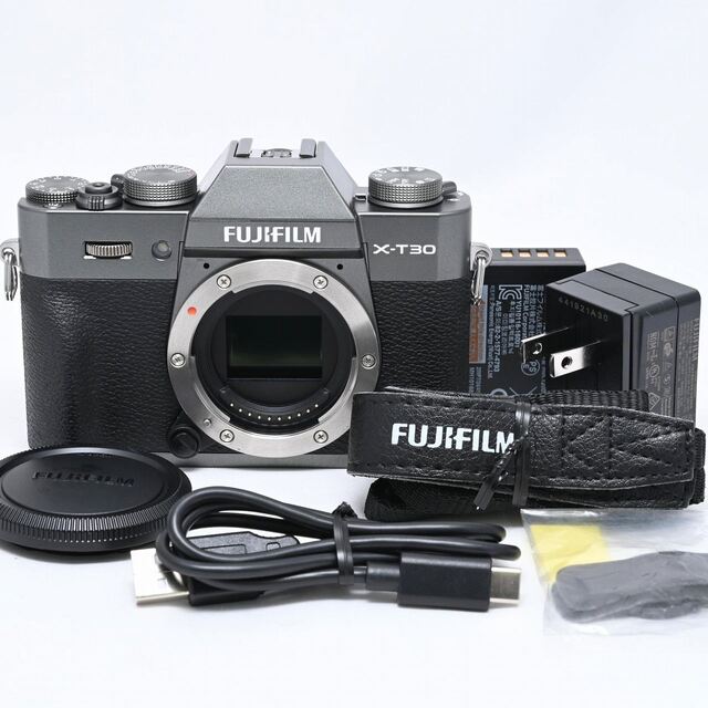 富士フイルム - FUJIFILM X-T30ボディ チャコールシルバー X-T30-CSの