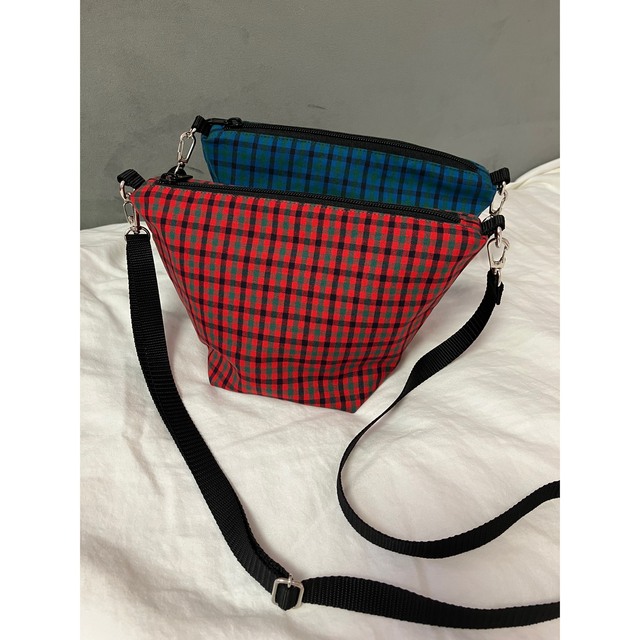 ファミリアチェック 舟形 ポシェット ショルダーバッグ ママバッグ