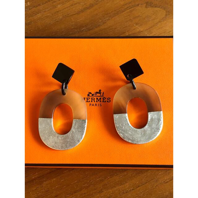 HERMES - HERMES エルメス イスム バッファローホーン 水牛 ピアスの