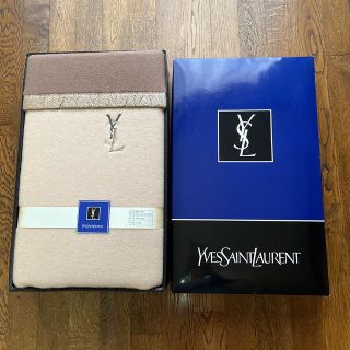 Yves Saint Laurent Beaute（毛布）のフリマアイテム一覧