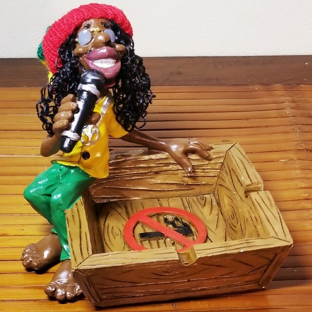 レゲエ 灰皿 ラスタマン マイク アッシュトレイ 新品 未使用 ラスタ