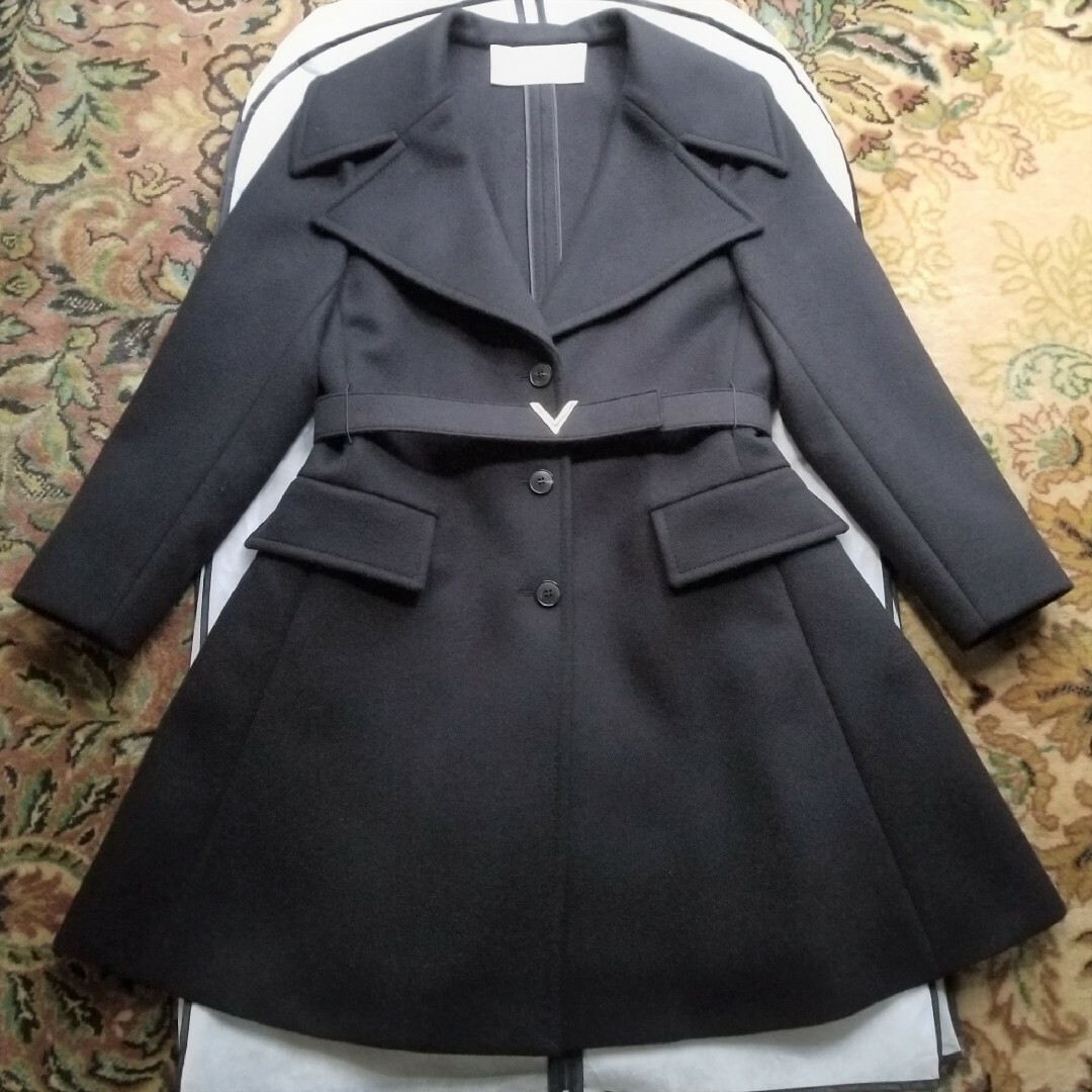 VALENTINO - VALENTINO コート ロゴ Vベルトの通販 by yuki's shop