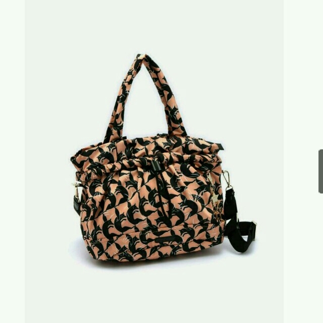 SEE BY CHLOE - 新品 キツネ柄バッグの通販 by いいね♪コメント大歓迎
