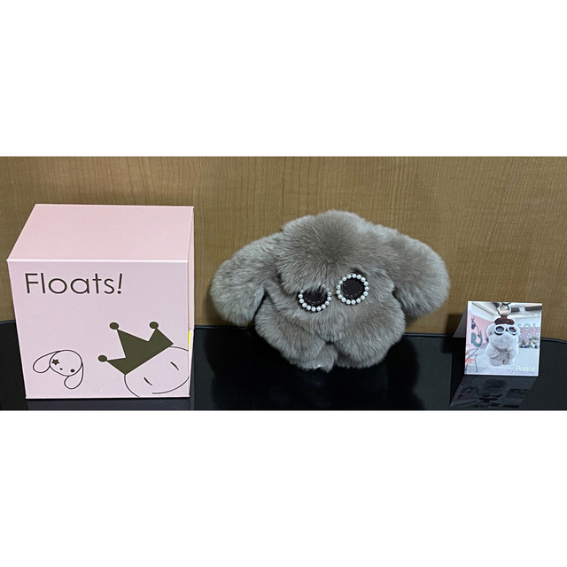 Floats!フローツ もふもふさん バッグチャームキーホルダーの通販 by