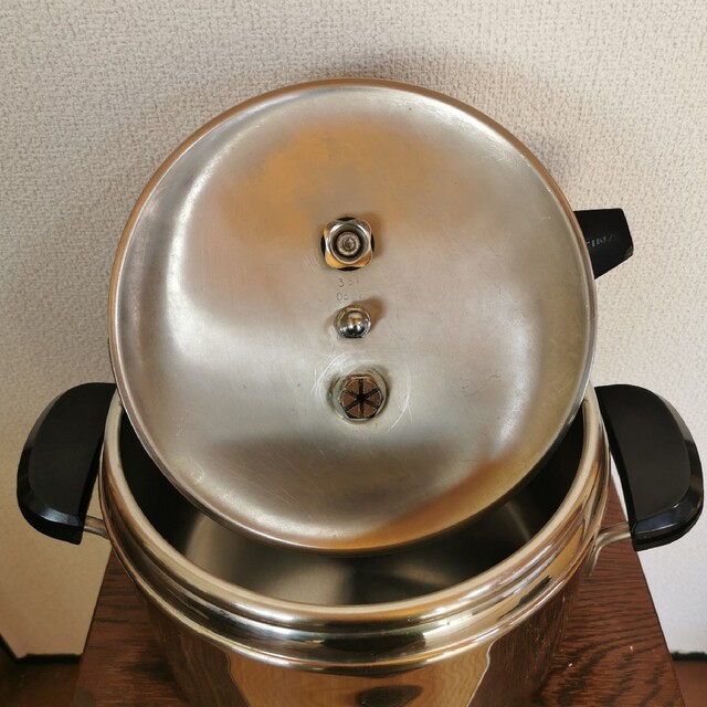 Lagostina - ラゴスティーナ圧力鍋 LAGOSTINA 18/10 イタリア製 老舗