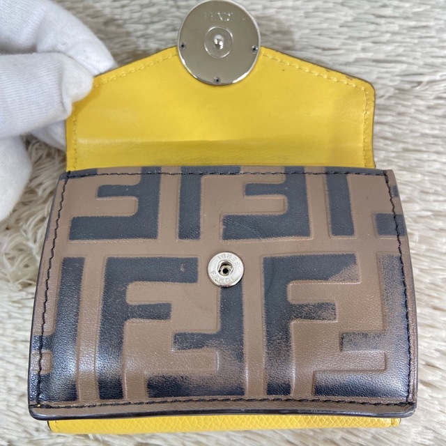 FENDI - フェンディ 三つ折り財布 コンパクトウォレット キャナイ 黄色
