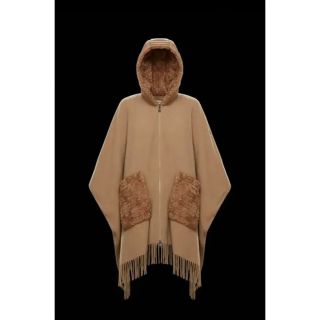 MONCLER（ポンチョ）のフリマアイテム一覧