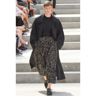 ISSEY MIYAKE（サルエルパンツ）のフリマアイテム一覧