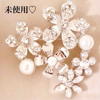 René（フラワー ・ ブローチ/コサージュ）のフリマアイテム一覧