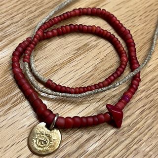 goro's - アンティーク ホワイトハーツ ビーズ 金赤の通販 by