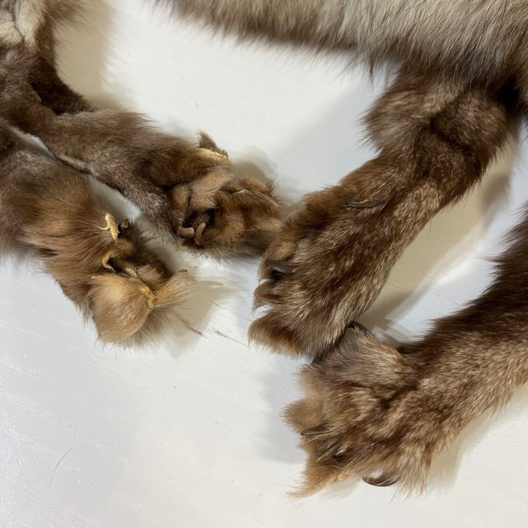 フォックス 狐 リアルファー 毛皮 本物 ロシアの通販 by うさぴょん's