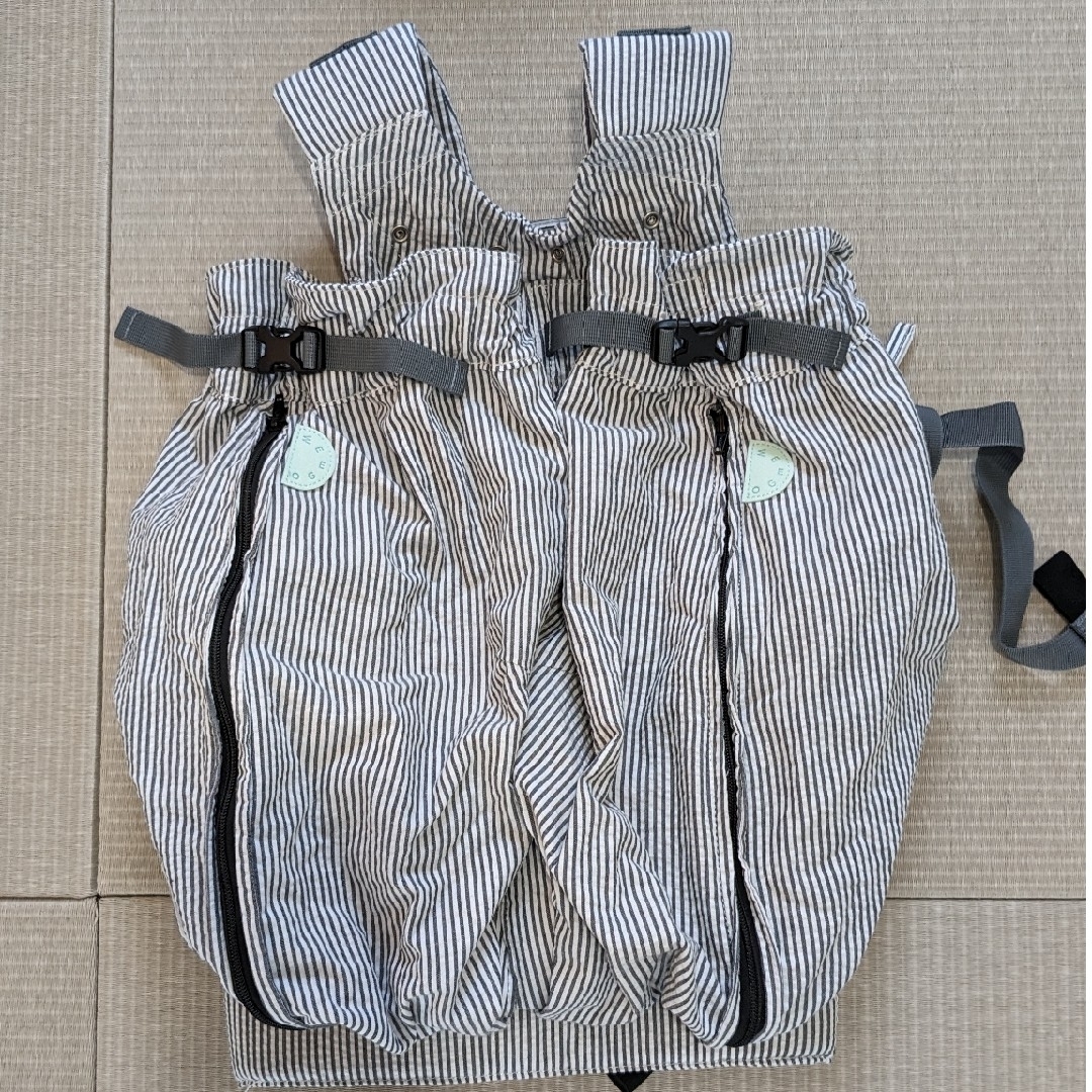 ウィーゴツイン】双子用抱っこ紐 シアサッカーグレイ