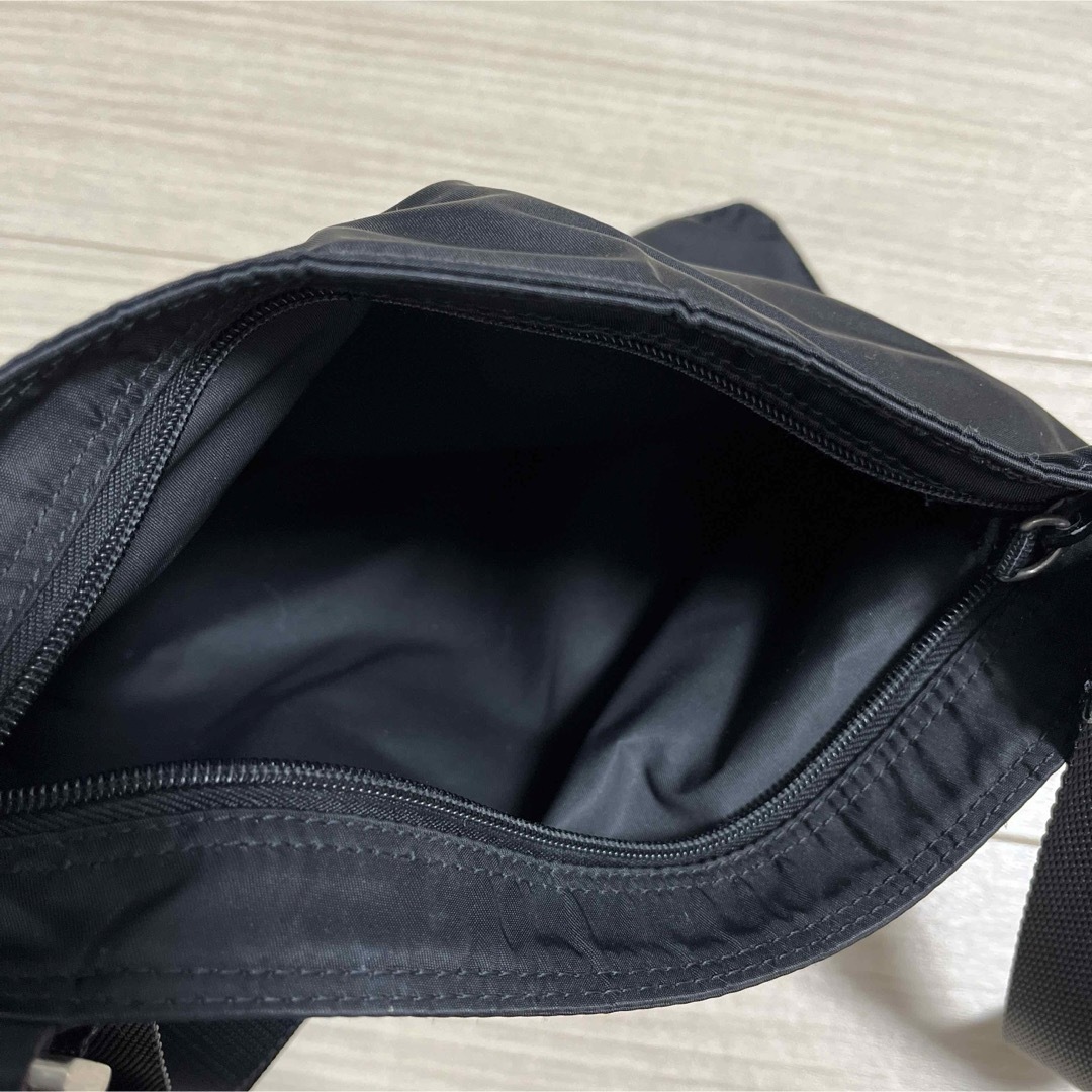 PRADA - PRADA プラダ ショルダーバッグ 三角ロゴプレート ブラックの