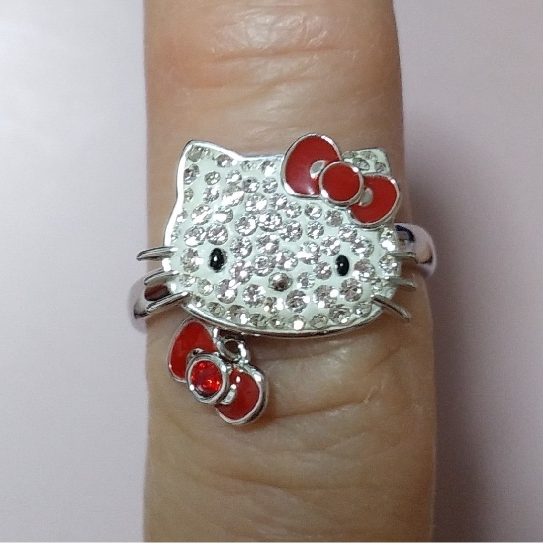 SWAROVSKI - ハローキティ スワロフスキー コラボ リングの通販 by