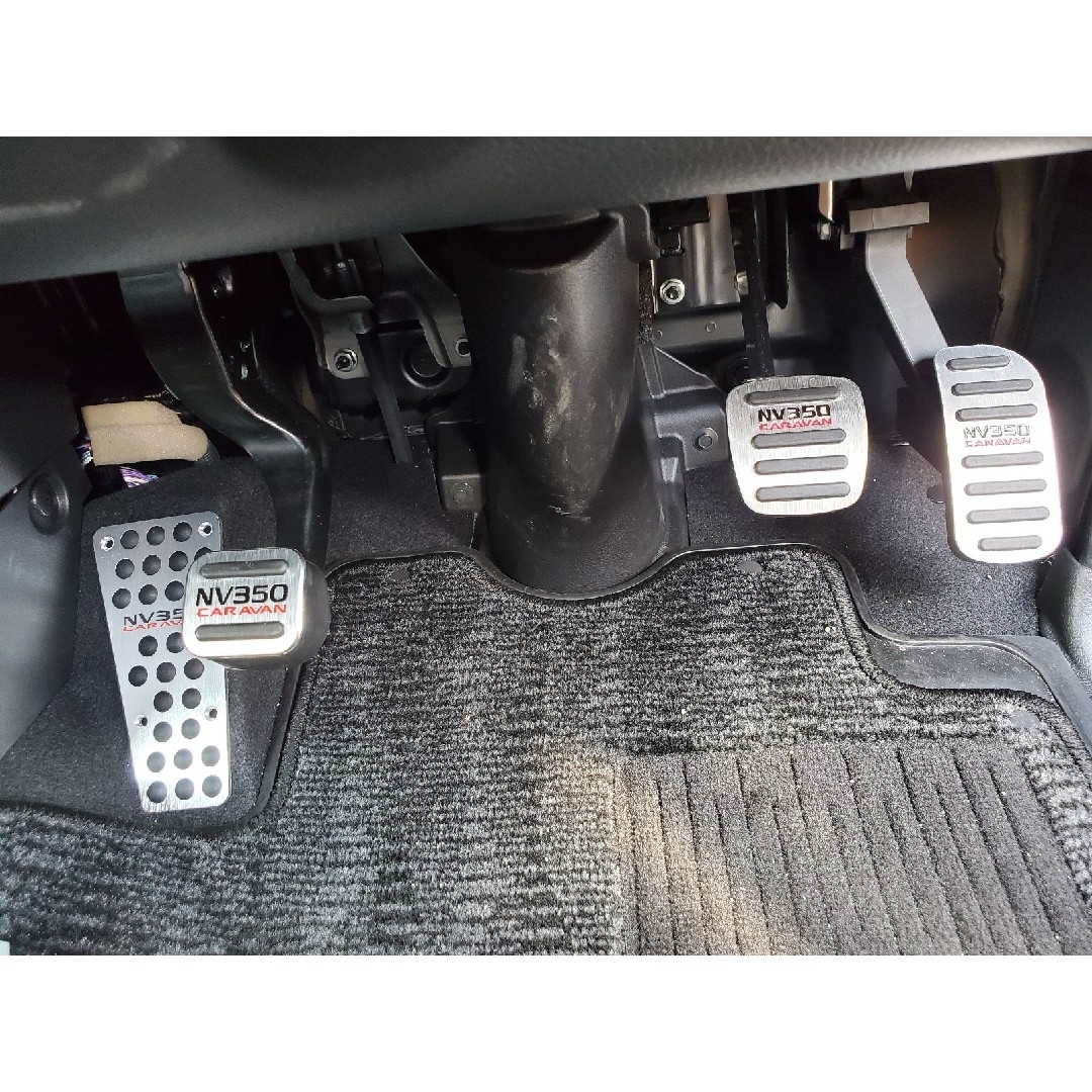 黒赤刻印□日産NISSAN NV350キャラバン アルミペダルの通販 by だい