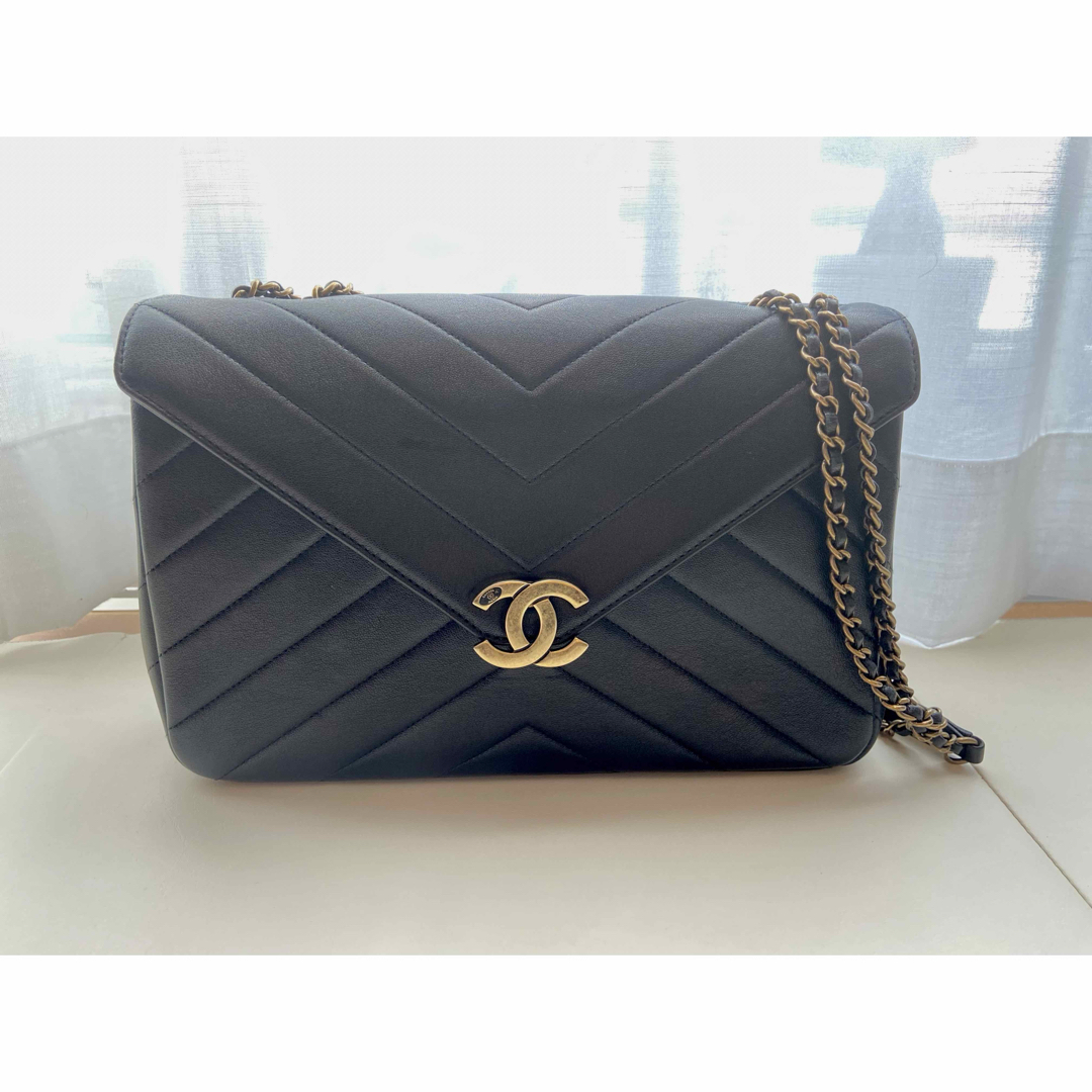 CHANEL - ☆美品☆ シャネル シェブロン Vステッチ チェーンショルダー