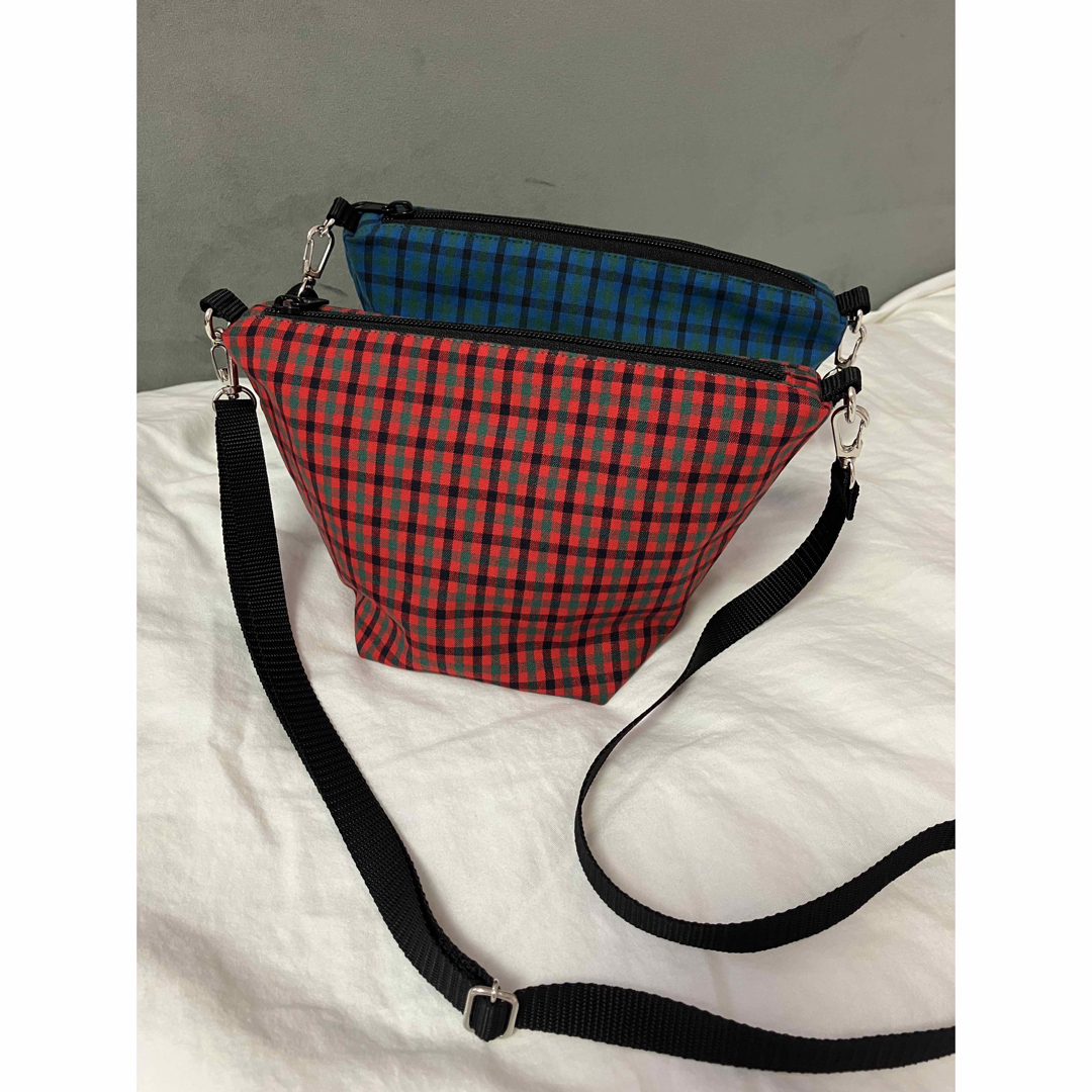 ファミリアチェック 舟形 ポシェット ママバッグ ファスナー ポーチ