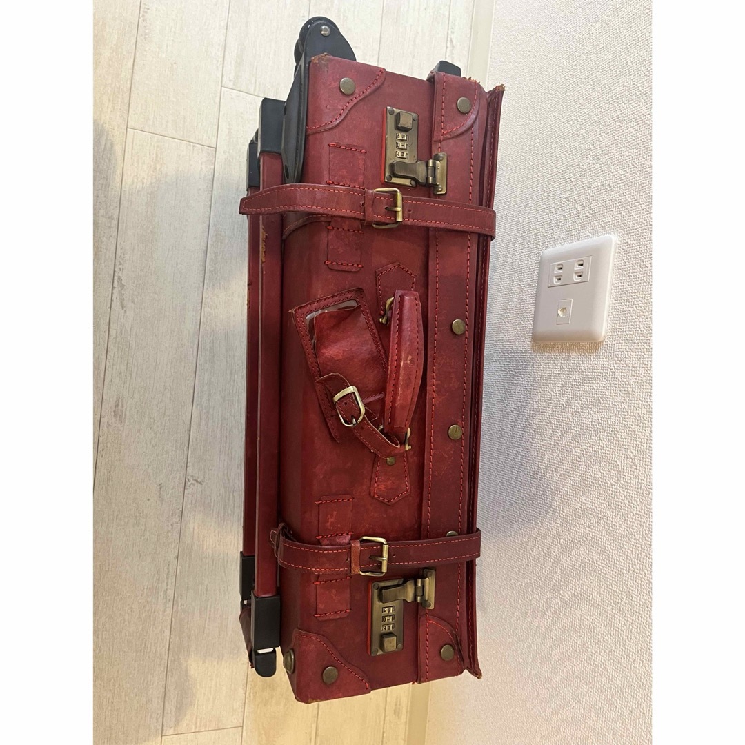 siffler - シフレ ユーラシアトランク レッド 豚革の通販 by ribbon