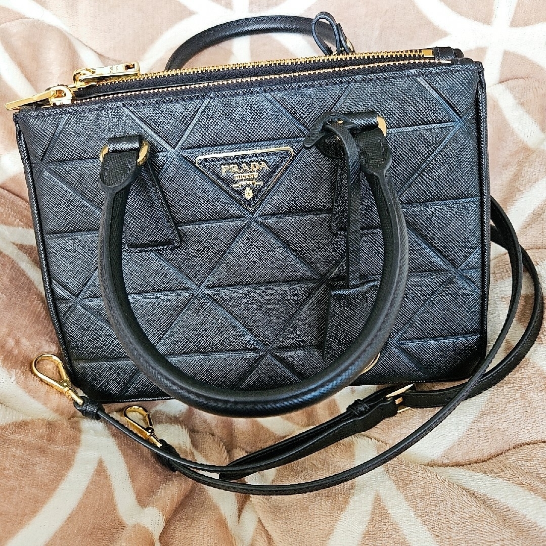 PRADA - 【最終値下げ】日本限定品 プラダ ガレリアサフィアーノ